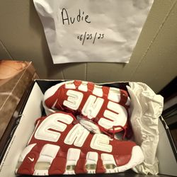 Size 9.5 Supreme Uptempo 