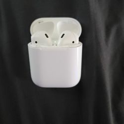 Apple AirPods 2nd Generation 