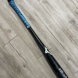 MZM271 Mizuno Maple Wood Baseball Bat