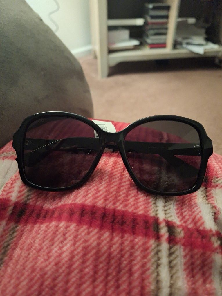 Gucci Sunglasses Black