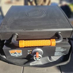 Blackstone On-The-Go Tabletop Griddle with Hood
