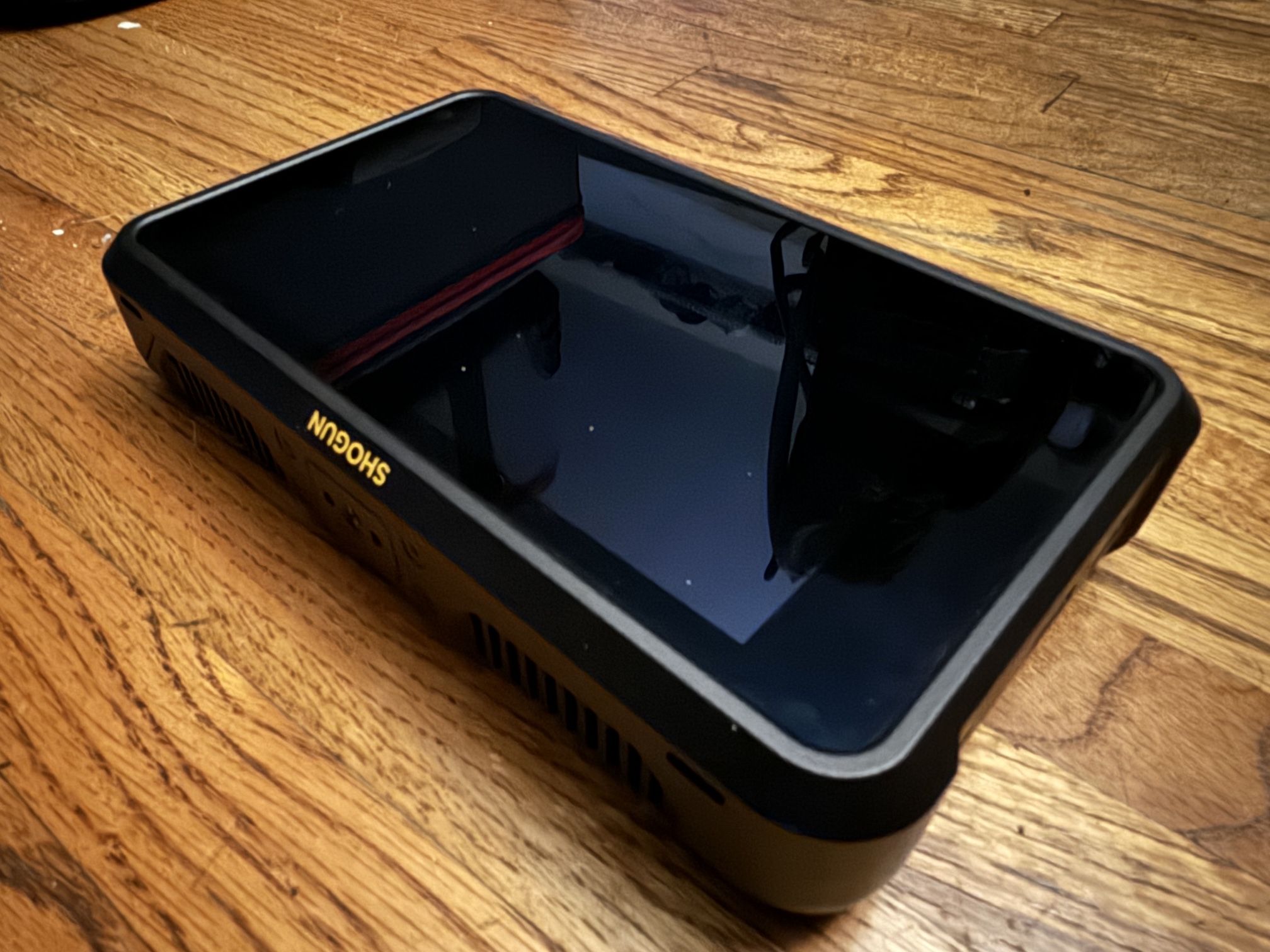 Atomos Shogun 7 HDR Pro/Cinema Monitor Recorder Switcher w/ Smallrig Cage & Sunhood