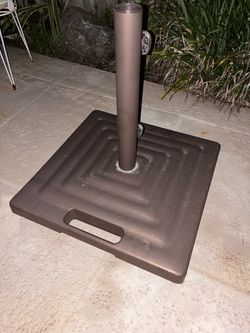 Heavy Duty Patio Umbrella Base Stand Brown/Gray Square base Rolling Wheels