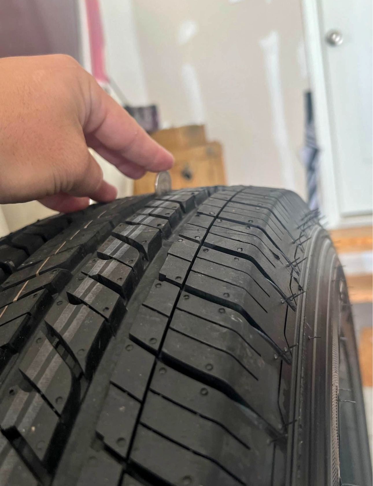 Bridgestone Dueler H/T 255/70/18
