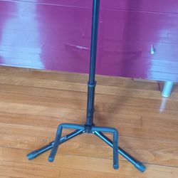 Giutar 🎸 Stand 