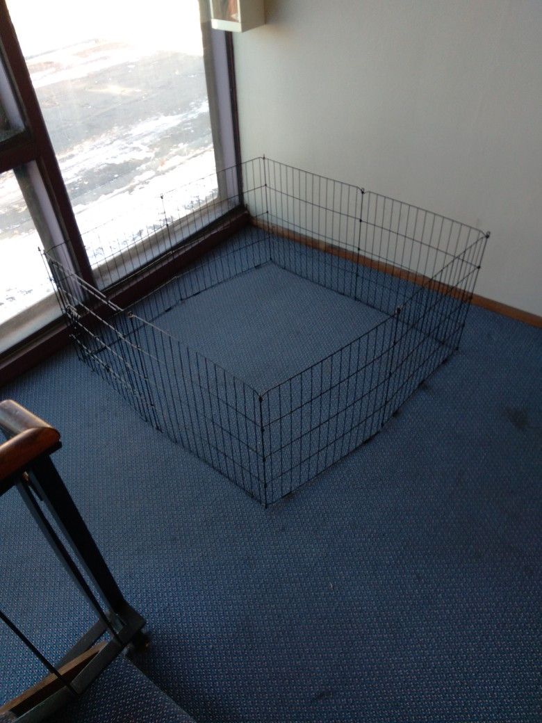 Dog Corral With Door  8/2×2 Pannals 