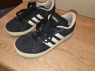 Adidas youth shoes