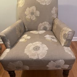 ACCENT CHAIR With Armrests 