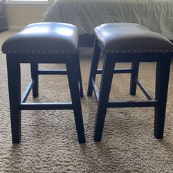 Gray bar stools 