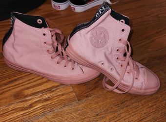 Converse Chuck Taylor High Top Sneakers Pink