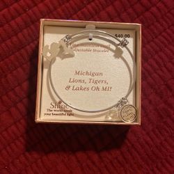 Womens Bracelet, $12