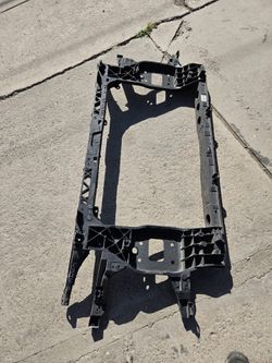 Hyundai Tucson radiator support Oem
