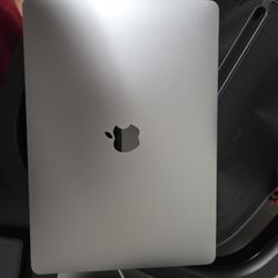 MACBOOK AIR M1