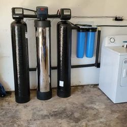 Water softener $999 with install  SPECIAL FOR END OF THE YEAR SALE ❄️ 🔔 