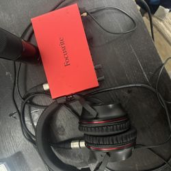 Focusrite Scarlett 2i2 Studio Pack (Gen 4)