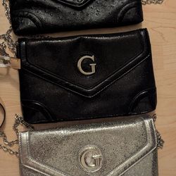GUESS PURSES