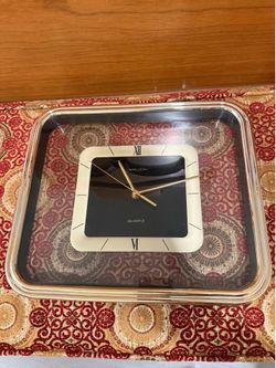 Vintage quartz heirloom clock