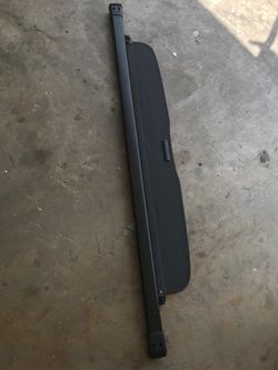 2012 - 2016 Honda CR-V Retractable Cargo Cover Black- Used