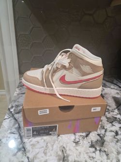 Girls shoes