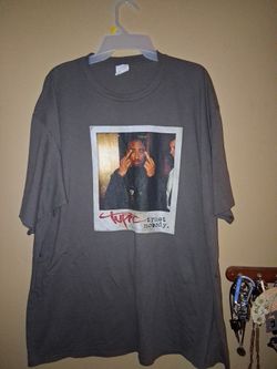 2pac Shirt Trust No One