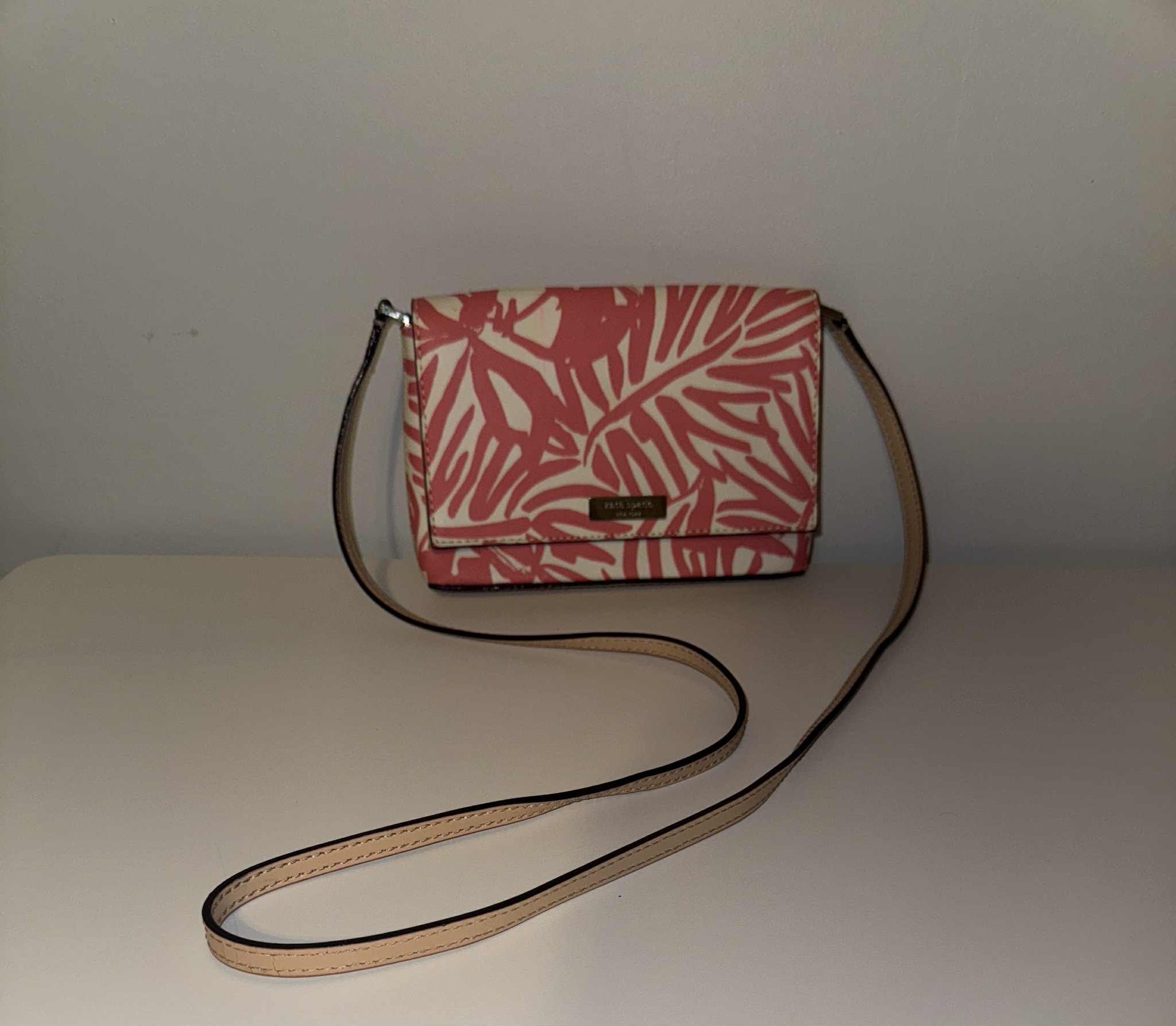 Kate Spade New York Printed Coated Cross body bag