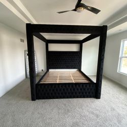 I’m Jon Green, Wayne’s Home Sales Representative🌟 Color Options Canopy Style Queen Size Bed, King Size Bed. Fast Delivery 