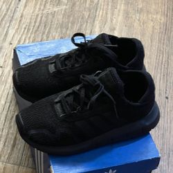 Adidas Swift Run X Preschool Size 1
