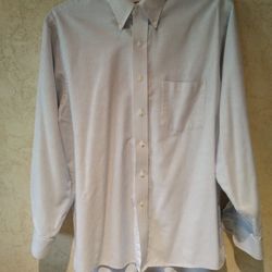 16 1/2 Van Heusen Long-Sleeve Buttoned Shirt