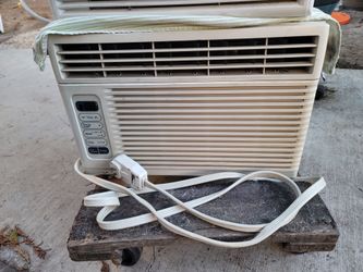 Goldstein 6,500BTUs Window AC