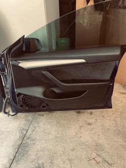 Tesla model 3 door panel