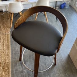 Swivel bar Stool 