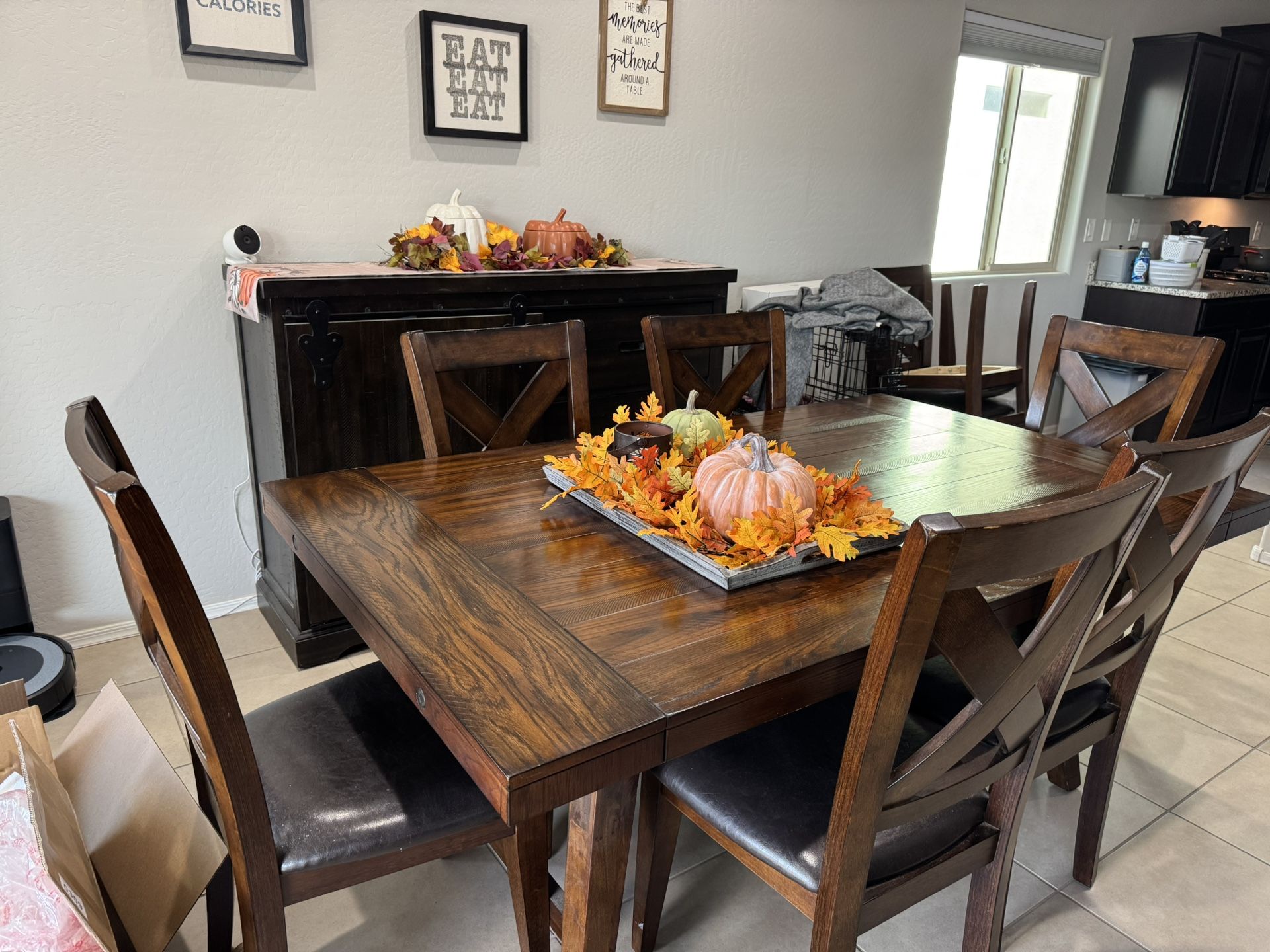 Beautiful Kitchen Table 