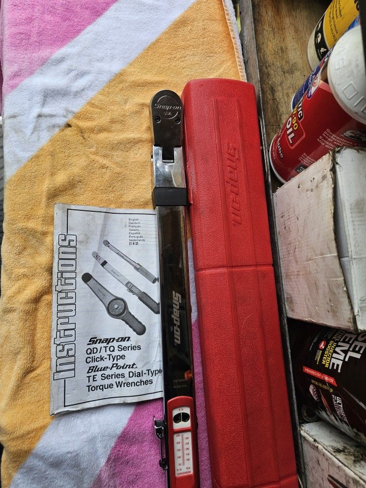 Snap On Torque Wrench 1_/2 250ft