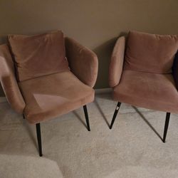 Pink Chairs With Armrests (2)