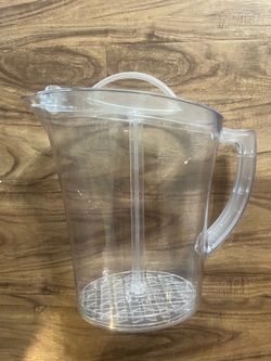 Pampered chef quick stir pitcher