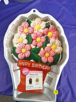 Cake Mold Basket Of Flowers.