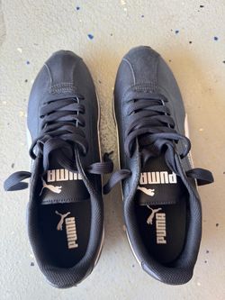 New PUMA Men’s Sneakers Size 9 – Black/White – No Box