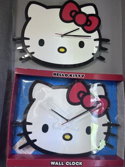 Hello Kitty Clock 
