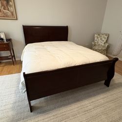 Dark Cherry Wood Sleigh Bed Queen