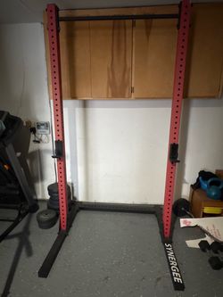Synergee Squat Rack with Pull-Up Bar