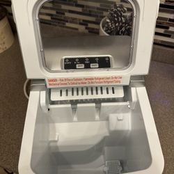 Counter Ice Maker 
