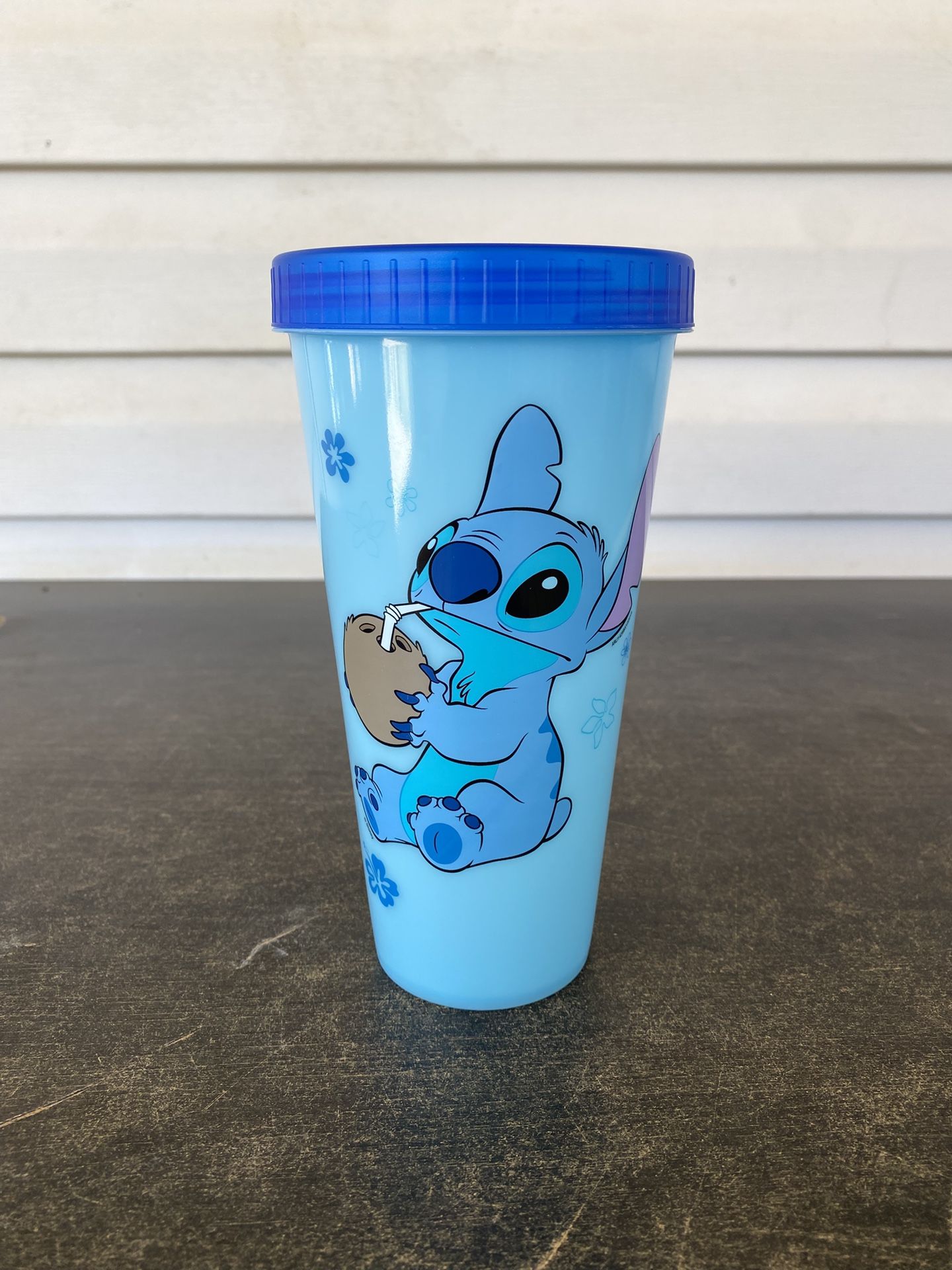Disney Lilo & Stitch Cool Coconut Color-Changing Plastic Travel Tumbler