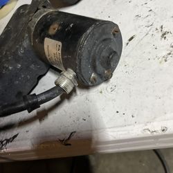 Envinrude Outboard 70 Hp Johnson Hydraulic Tilt