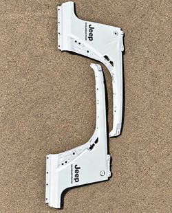 OEM Jeep Wrangler JL Gladiator JT Front Fender Pair L+R 2018-2025 – White