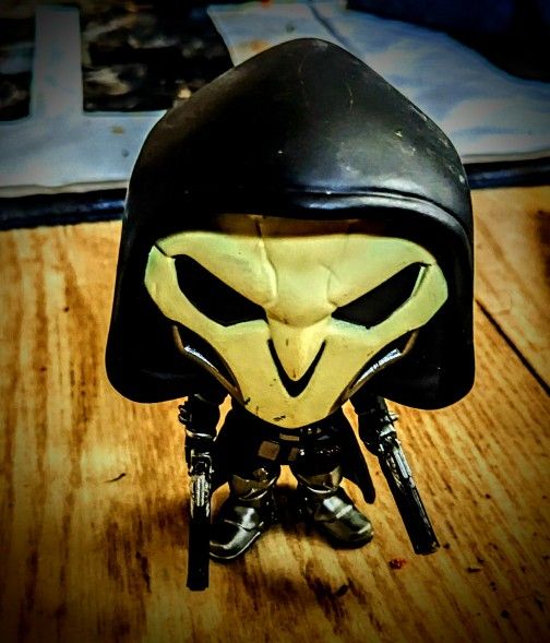 OverWatch Collectible Figurine(REAPPER)