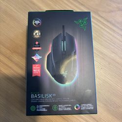 Razer Basilisk V3 Customizable Ergonomic Gaming Mouse: Fastest Gaming Mouse Switch - Chroma RGB Lighting - 26K DPI Optical Sensor - 11 Programmable Bu