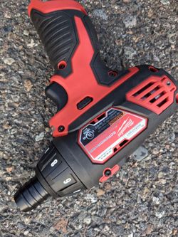 Milwaukee  m12 driver