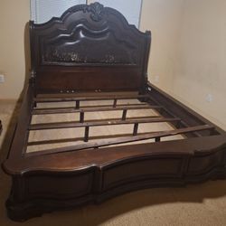 King Size Bed With 2 Box Springs