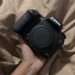 Canon EOS 7D Mark II Body
