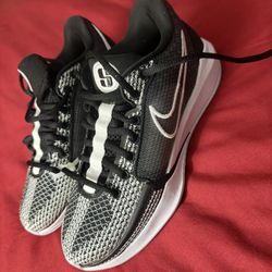 Tenis Nike  Blanco/ Negro - Sabrina 